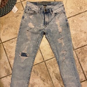 Light washed American eagle ripped